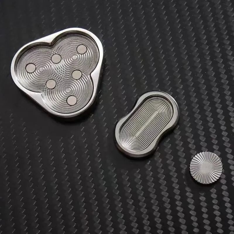 Curseur Magnétique Triangulaire – Fidget Spinner en Métal Anti-Stress
